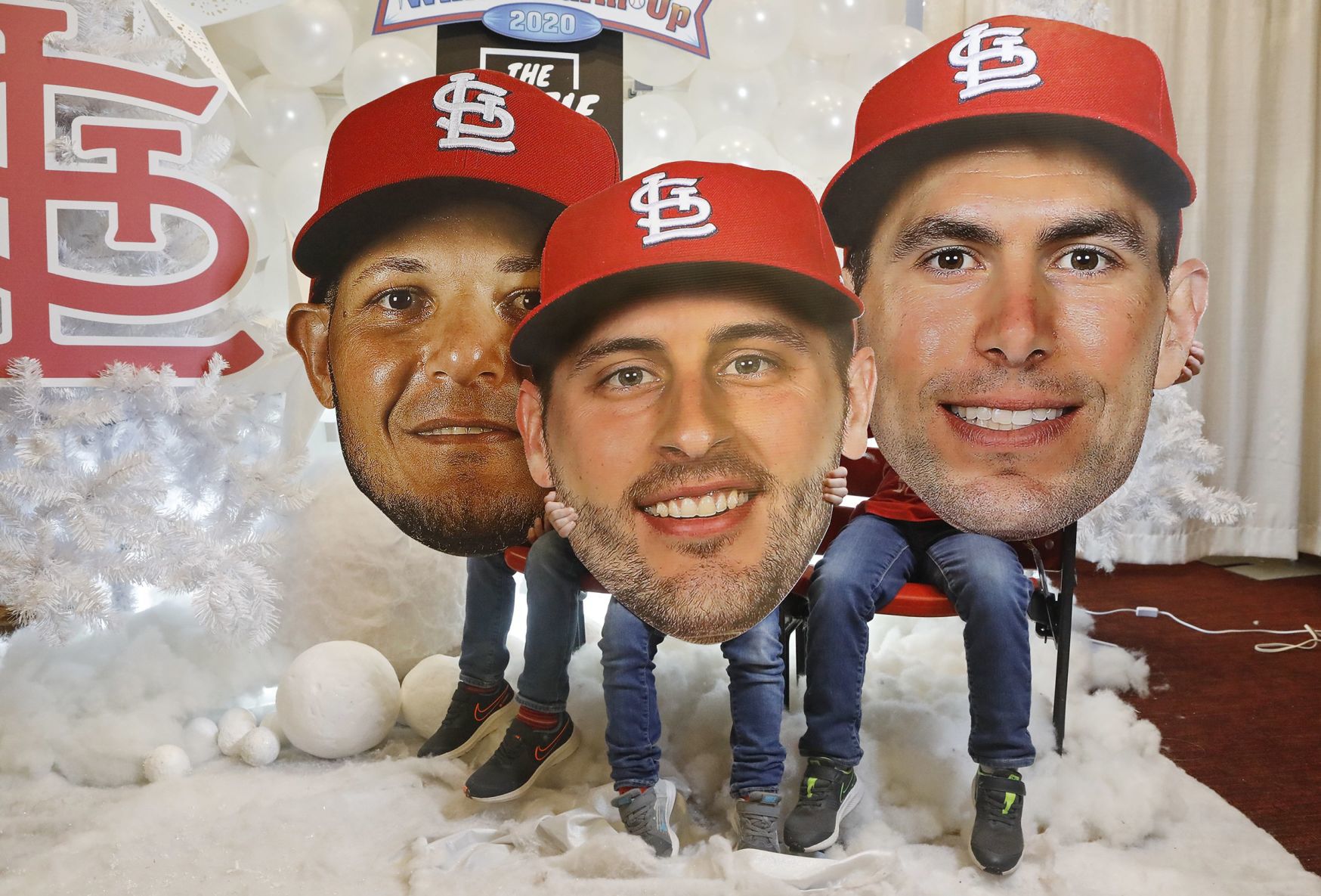 Cold Weather Doesn't Stop Fans at the Winter Warm-up